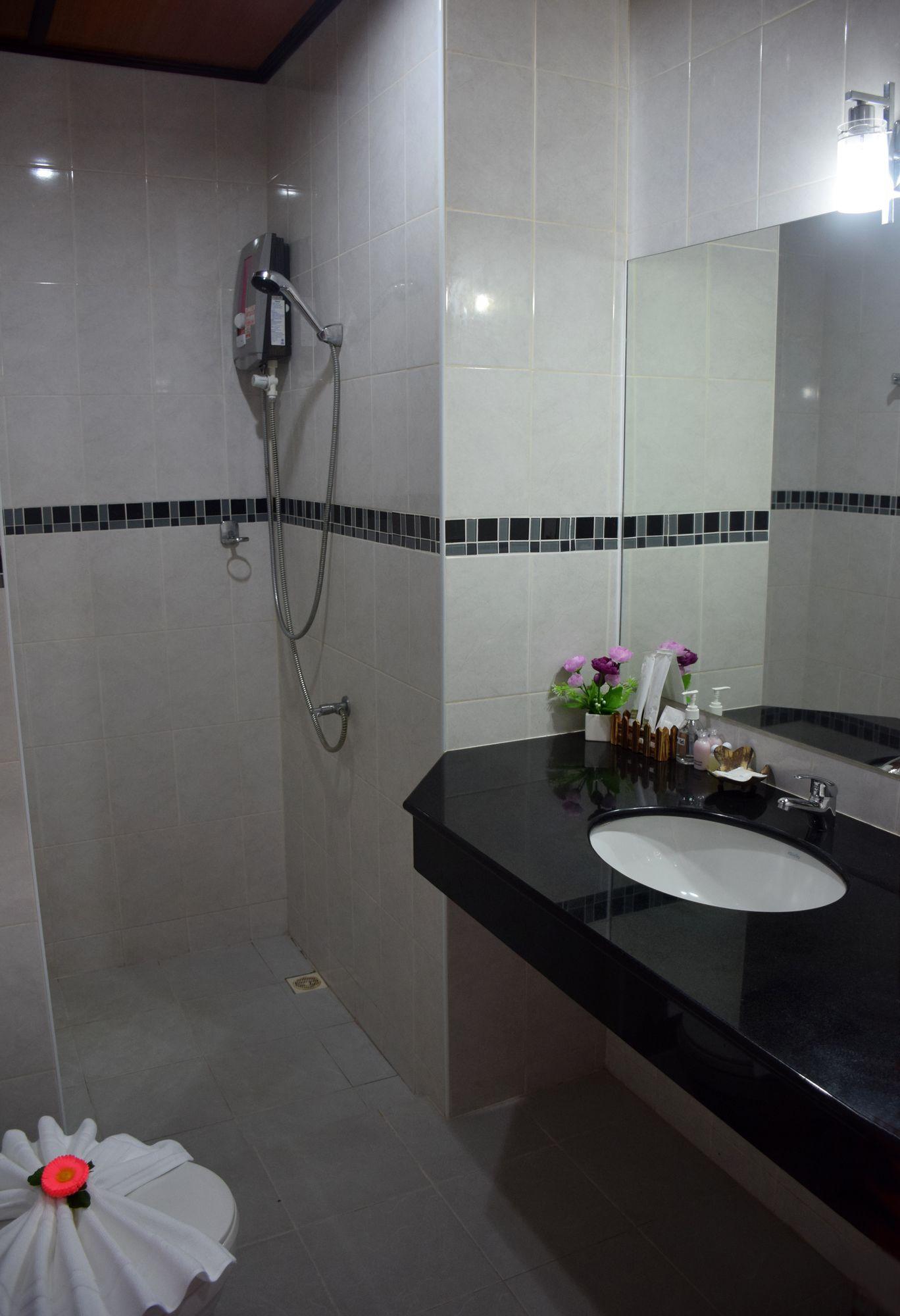 Vivi Boutique Room Hotel Sha Plus Rawai Exterior foto